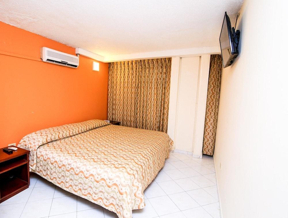 Hotel Portobelo Convention Center Сан-Андрес Экстерьер фото