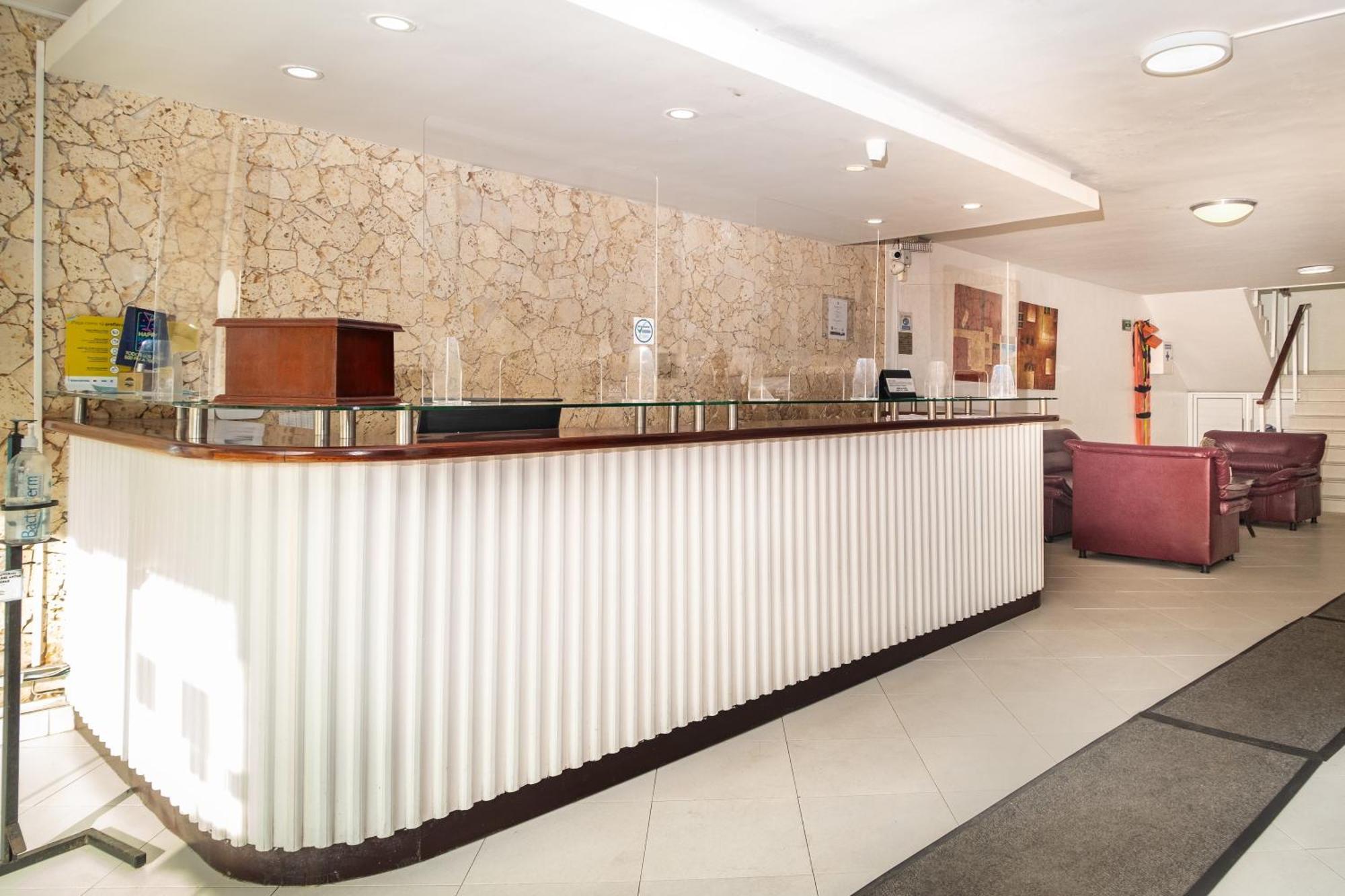Hotel Portobelo Convention Center Сан-Андрес Экстерьер фото
