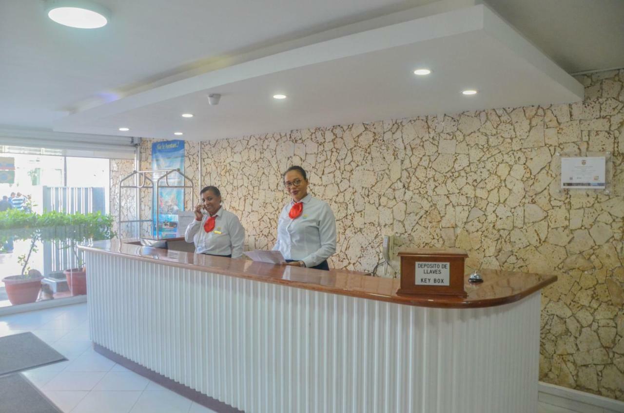 Hotel Portobelo Convention Center Сан-Андрес Экстерьер фото